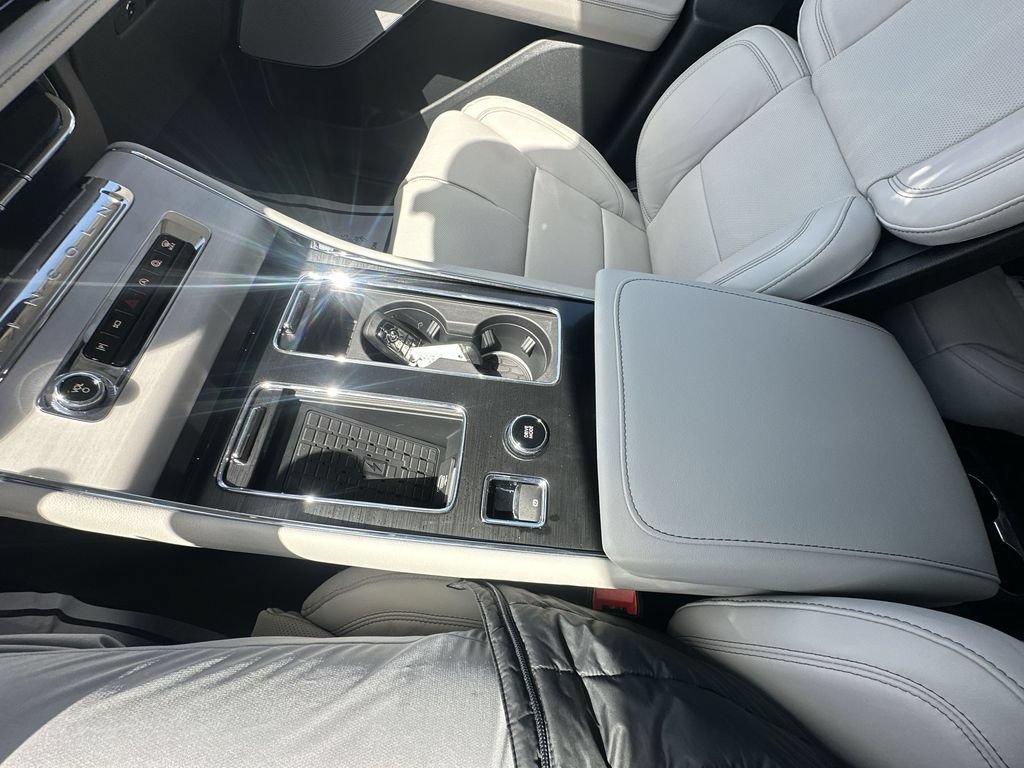 New 2026 Lincoln Aviator Reserve AWD/4WD image 27