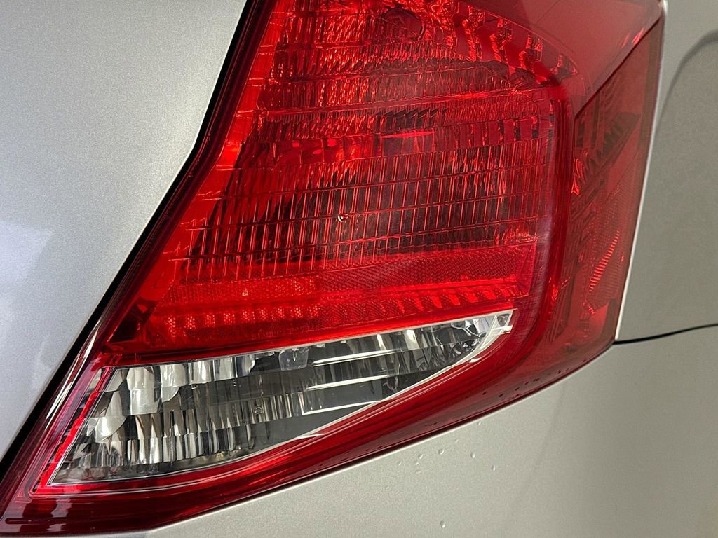 Used 2012 Honda Accord EX-L image 31