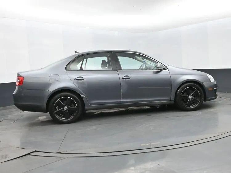 Used 2008 Volkswagen Jetta SE FWD image 4