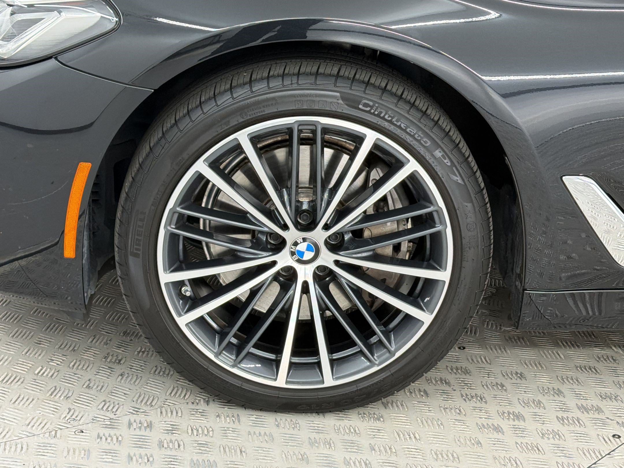 Certified 2022 BMW 540i w/ M Sport Package RWD image 10