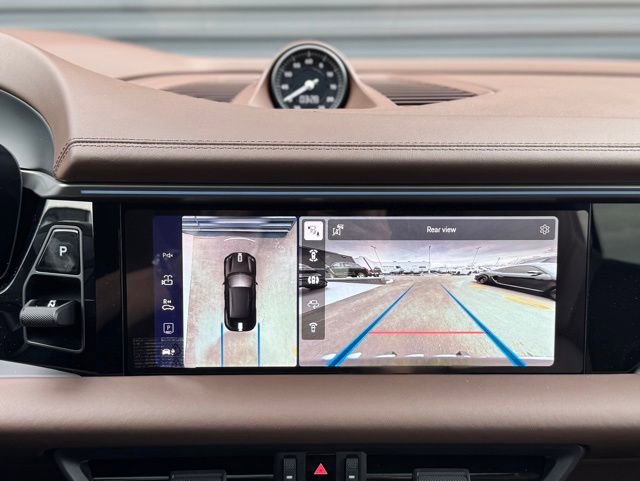 New 2026 Porsche Macan 4 Electric image 31