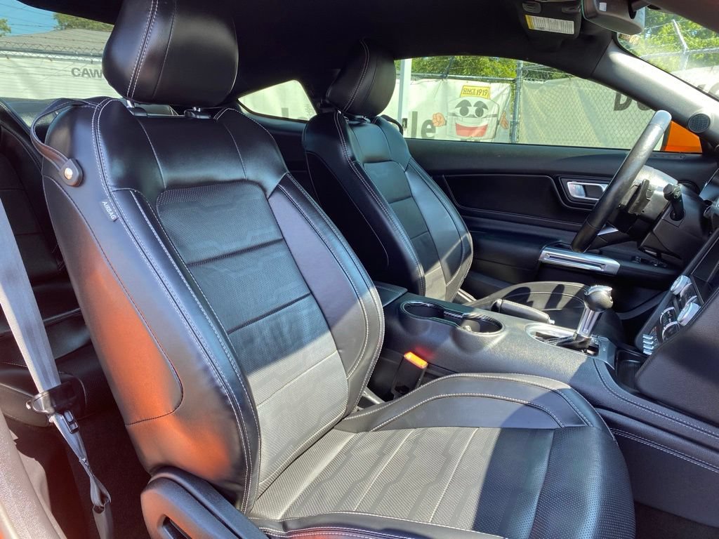 Used 2020 Ford Mustang GT Premium w/ GT Performance Package RWD image 17
