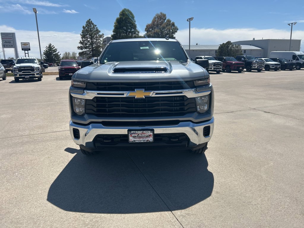 New 2026 Chevrolet Silverado 2500 LT w/ Z71 Off-Road Package AWD/4WD image 8