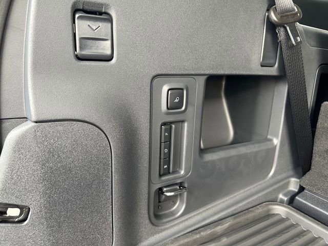 New 2025 Ford Expedition Active image 28