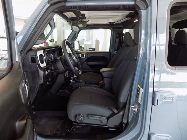 Certified 2024 Jeep Gladiator Sport AWD/4WD image 21