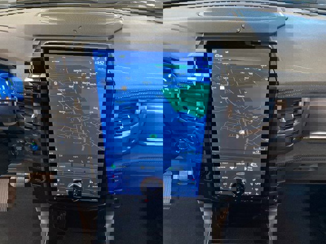 New 2025 Ford F150 Lightning Flash image 30