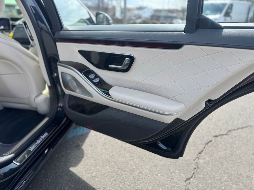 Used 2021 Mercedes-Benz S 580 4MATIC Sedan image 30
