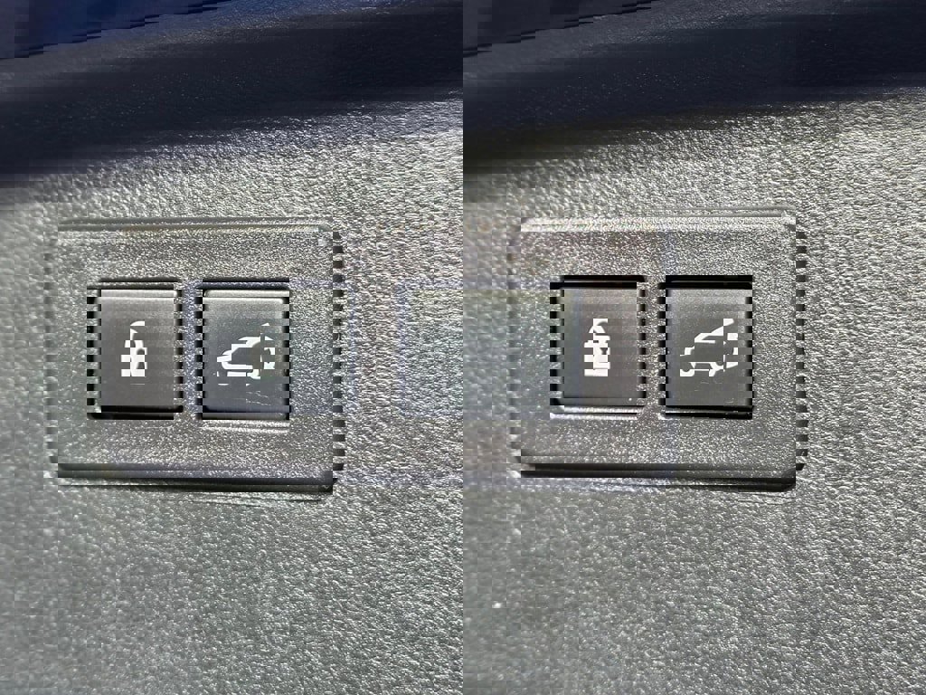 Used 2021 Subaru Outback Limited XT image 25