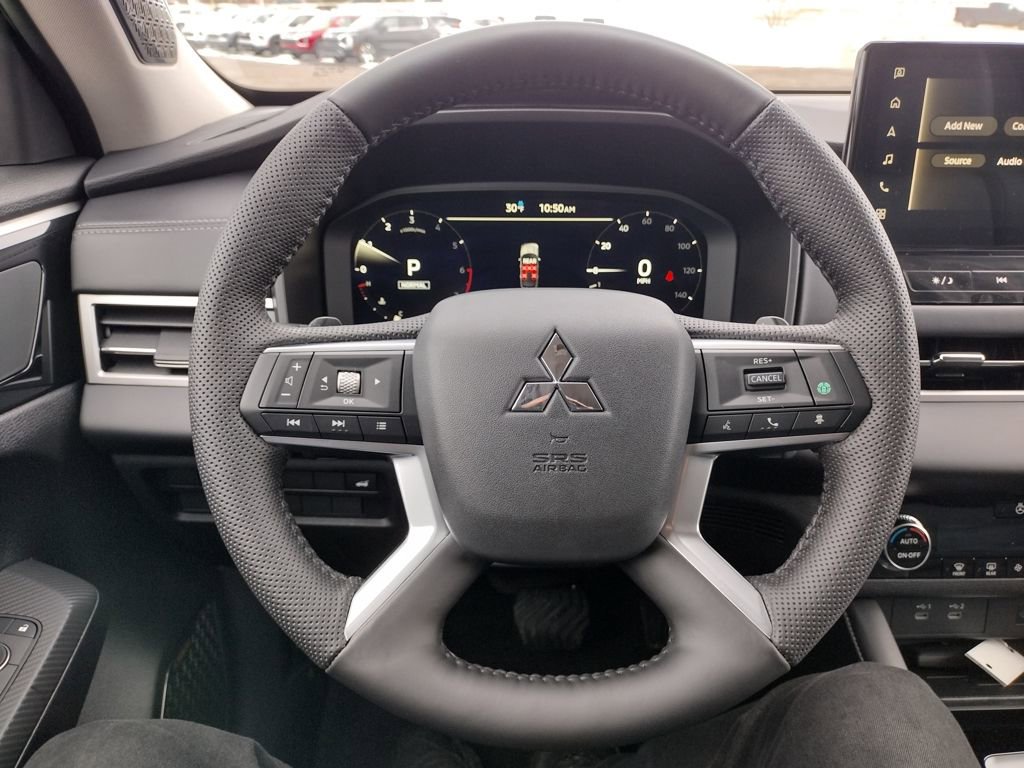 New 2026 Mitsubishi Outlander SE image 7