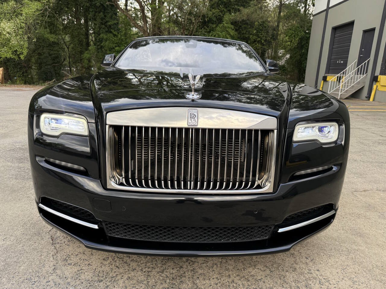 Used 2018 Rolls-Royce Dawn RWD image 38
