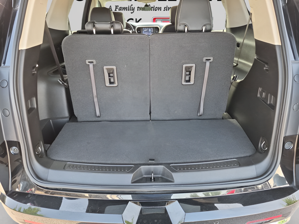 Used 2021 GMC Acadia Denali w/ Denali Technology Package FWD image 45