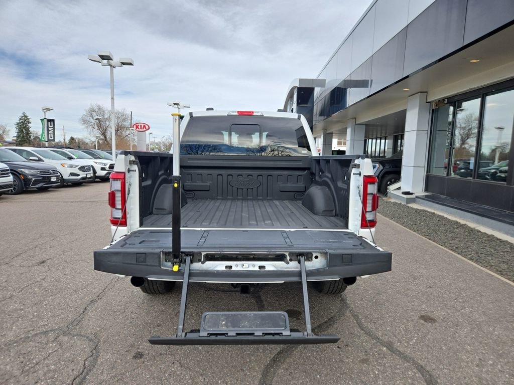 Used 2023 Ford F150 Platinum image 18