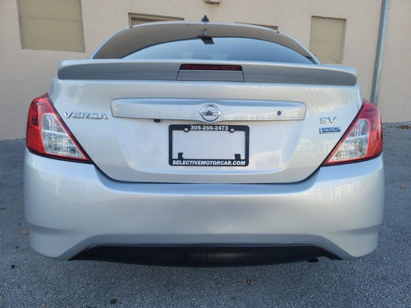 Used 2018 Nissan Versa SV w/ SV Special Edition Package FWD image 12