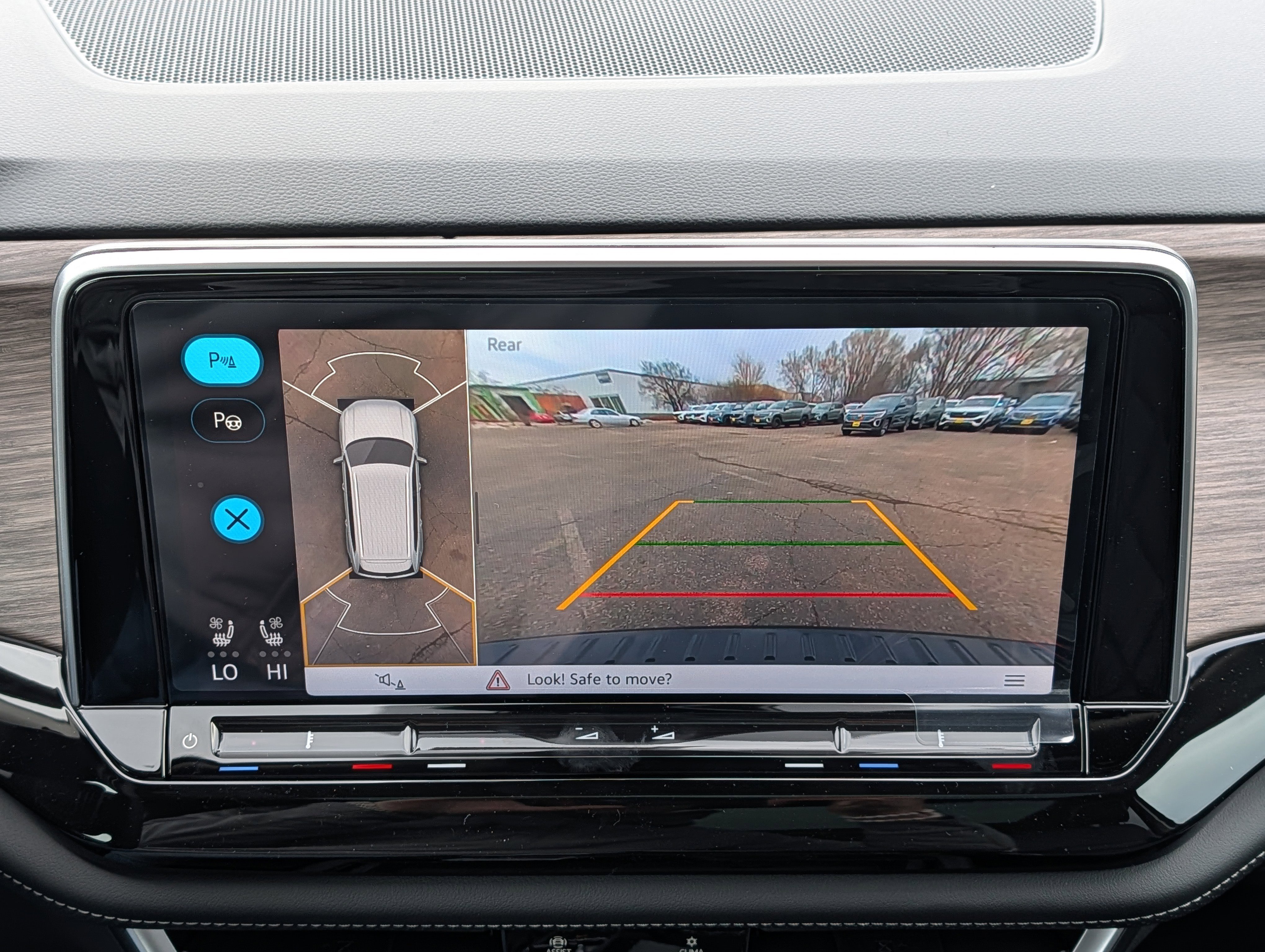 New 2026 Volkswagen Atlas SEL Premium R-Line image 10