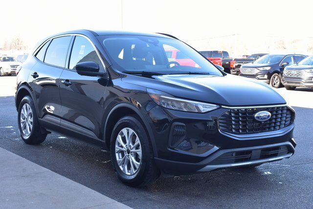 Used 2023 Ford Escape Active w/ Tech Pack #2 image 7