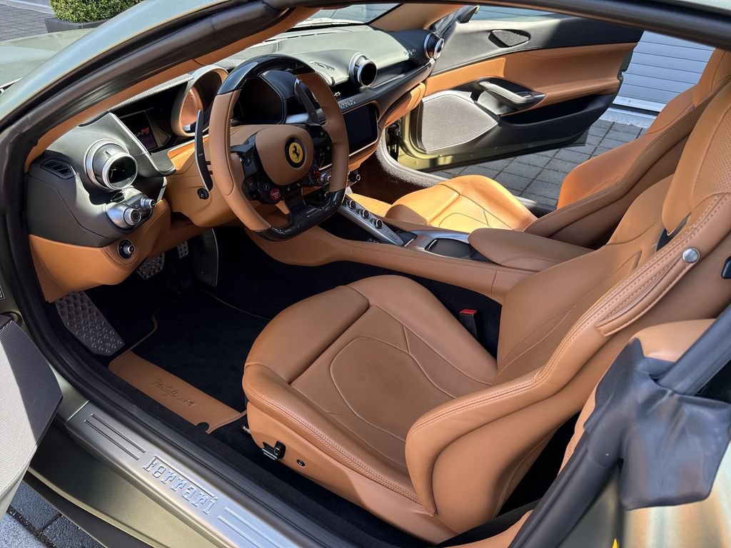 Certified 2023 Ferrari Portofino M RWD image 29