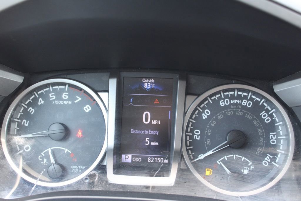 Used 2019 Toyota Tacoma SR5 AWD/4WD image 32