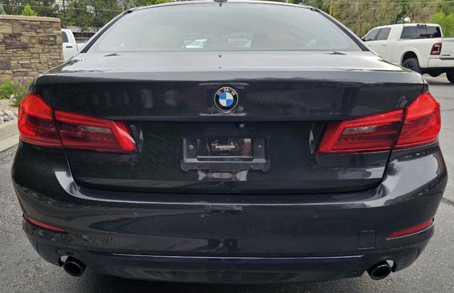Used 2019 BMW 530e xDrive w/ Convenience Package AWD/4WD image 6