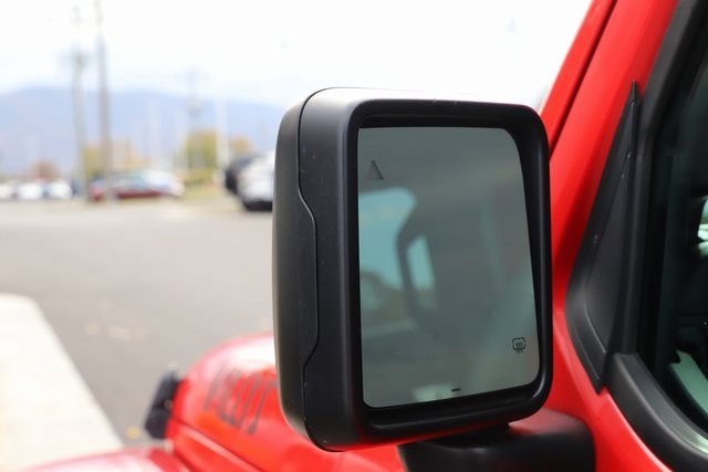 Used 2023 Jeep Gladiator Willys image 10