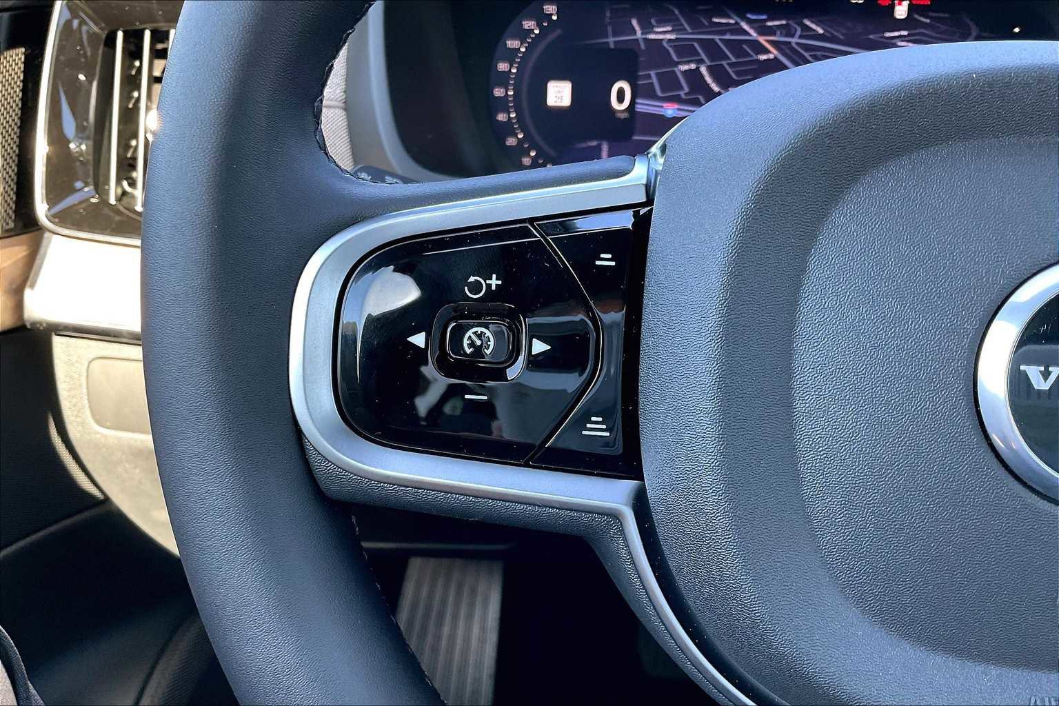 New 2026 Volvo XC90 T8 Plus image 17