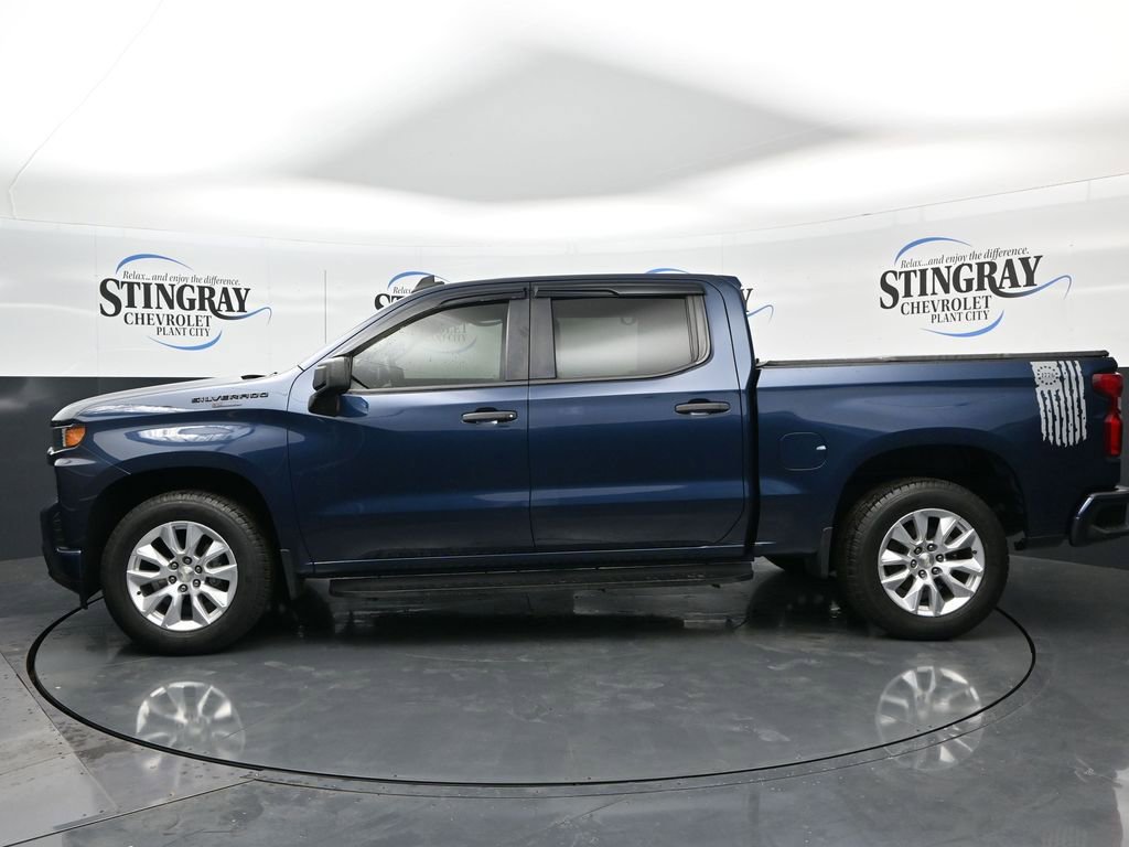 Used 2022 Chevrolet Silverado 1500 Custom w/ LPO, Dark Essentials Package RWD image 4