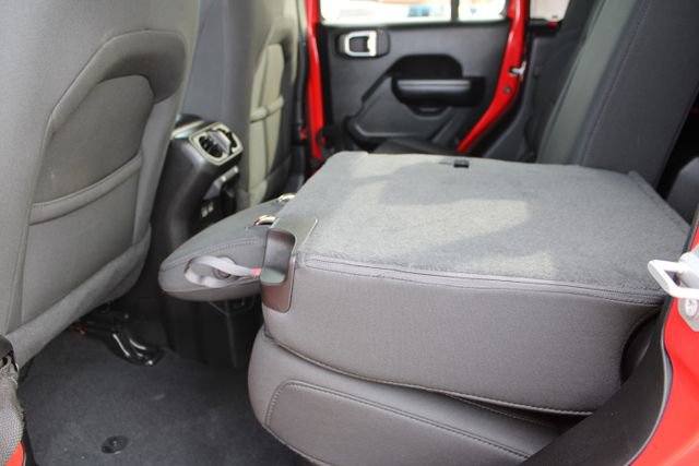 Used 2021 Jeep Gladiator Sport AWD/4WD image 46