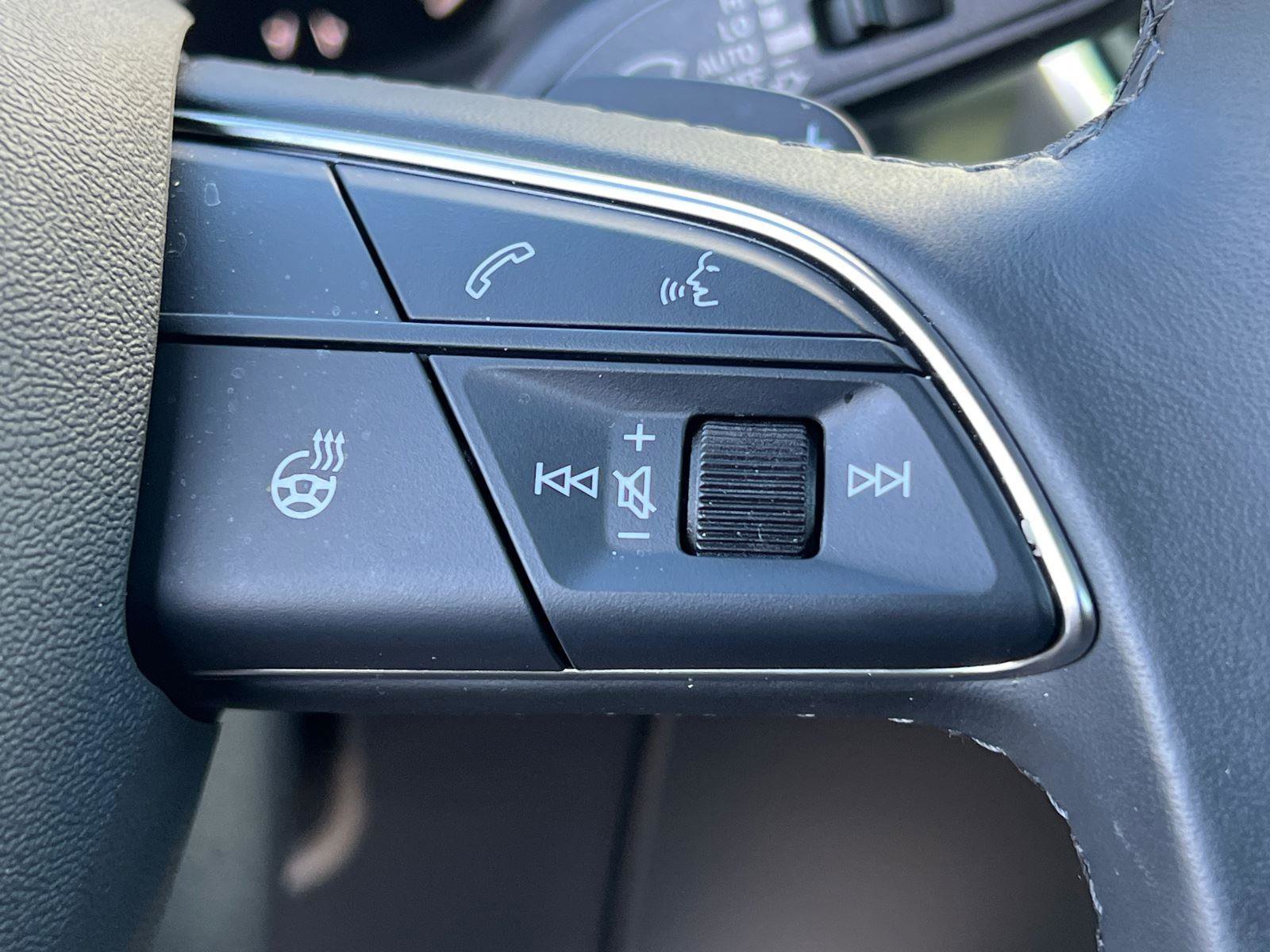 Used 2025 Audi Q5 2.0T Premium w/ Convenience Plus Package image 26