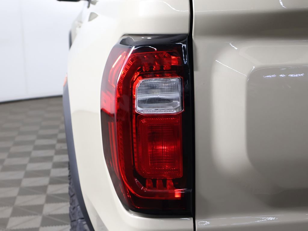 Used 2023 GMC Canyon AT4X AWD/4WD image 19