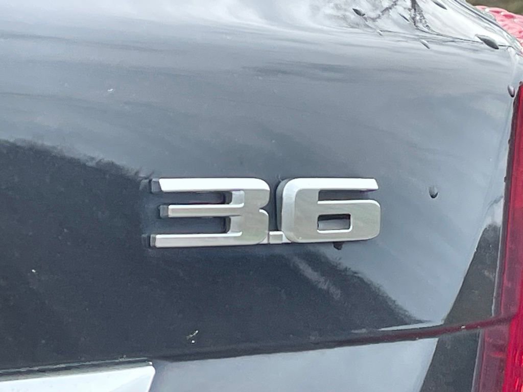 Used 2017 Cadillac XT5 Premium Luxury w/ LPO, Wheel Lock Package image 20