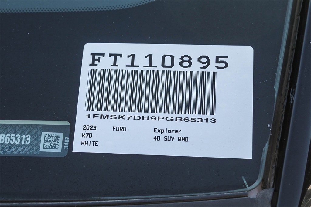 Used 2023 Ford Explorer XLT w/ Equipment Group 202A image 34