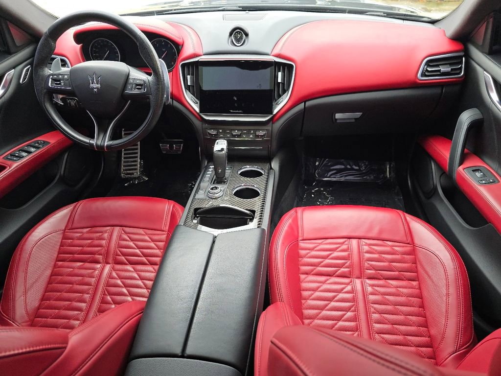 Used 2021 Maserati Ghibli Trofeo image 23