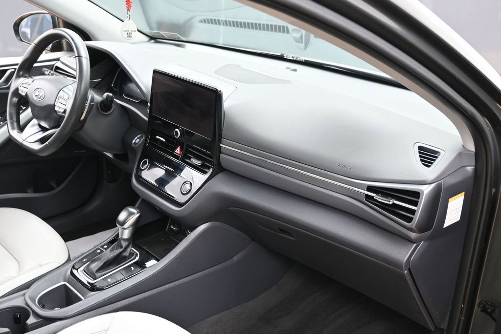 Used 2022 Hyundai Ioniq Limited FWD image 32