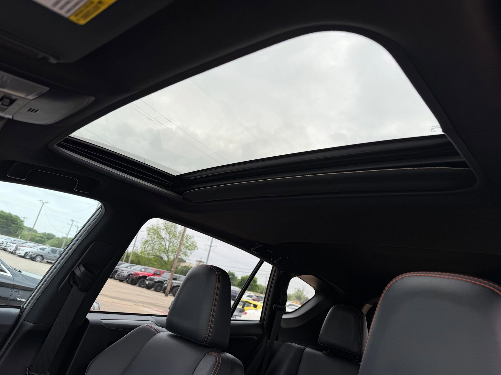 Used 2018 Toyota RAV4 SE w/ Power Extra Value Package image 26