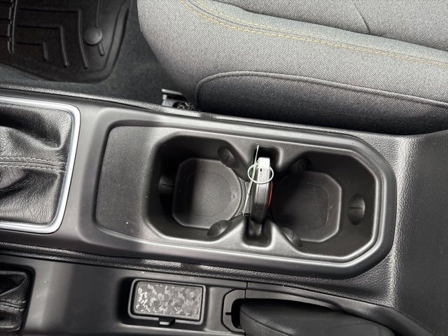 Used 2024 Jeep Wrangler Sport S image 28