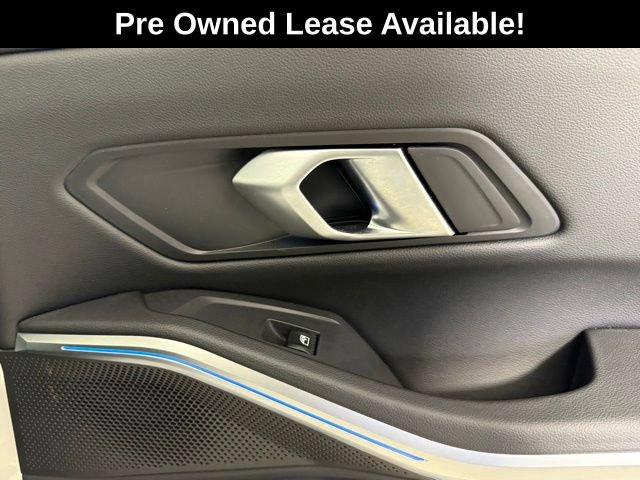 Used 2025 BMW 330i xDrive Sedan w/ Convenience Package AWD/4WD image 28