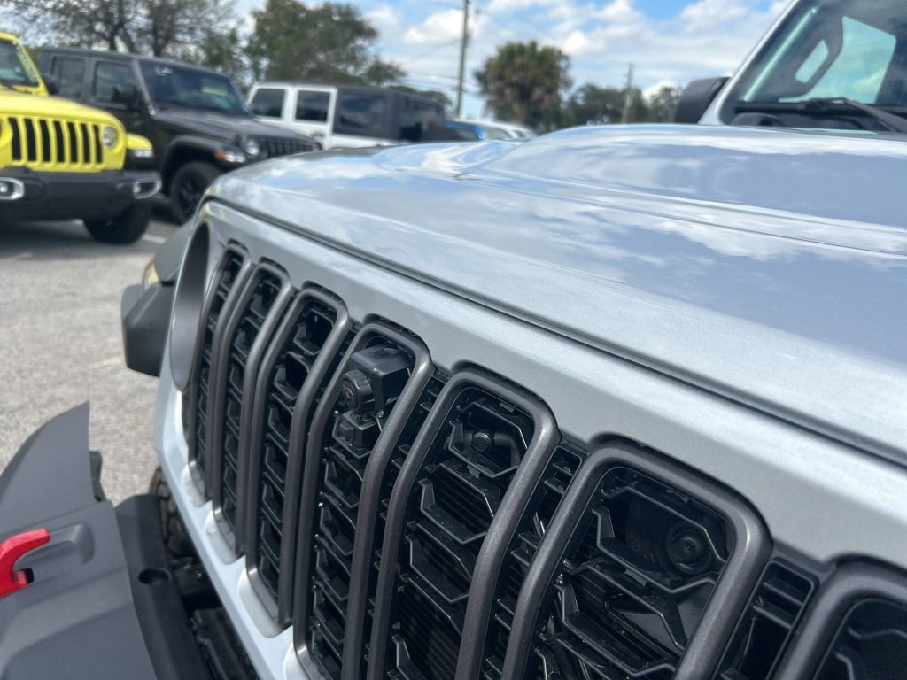 New 2024 Jeep Wrangler Unlimited Rubicon w/ Technology Group image 26