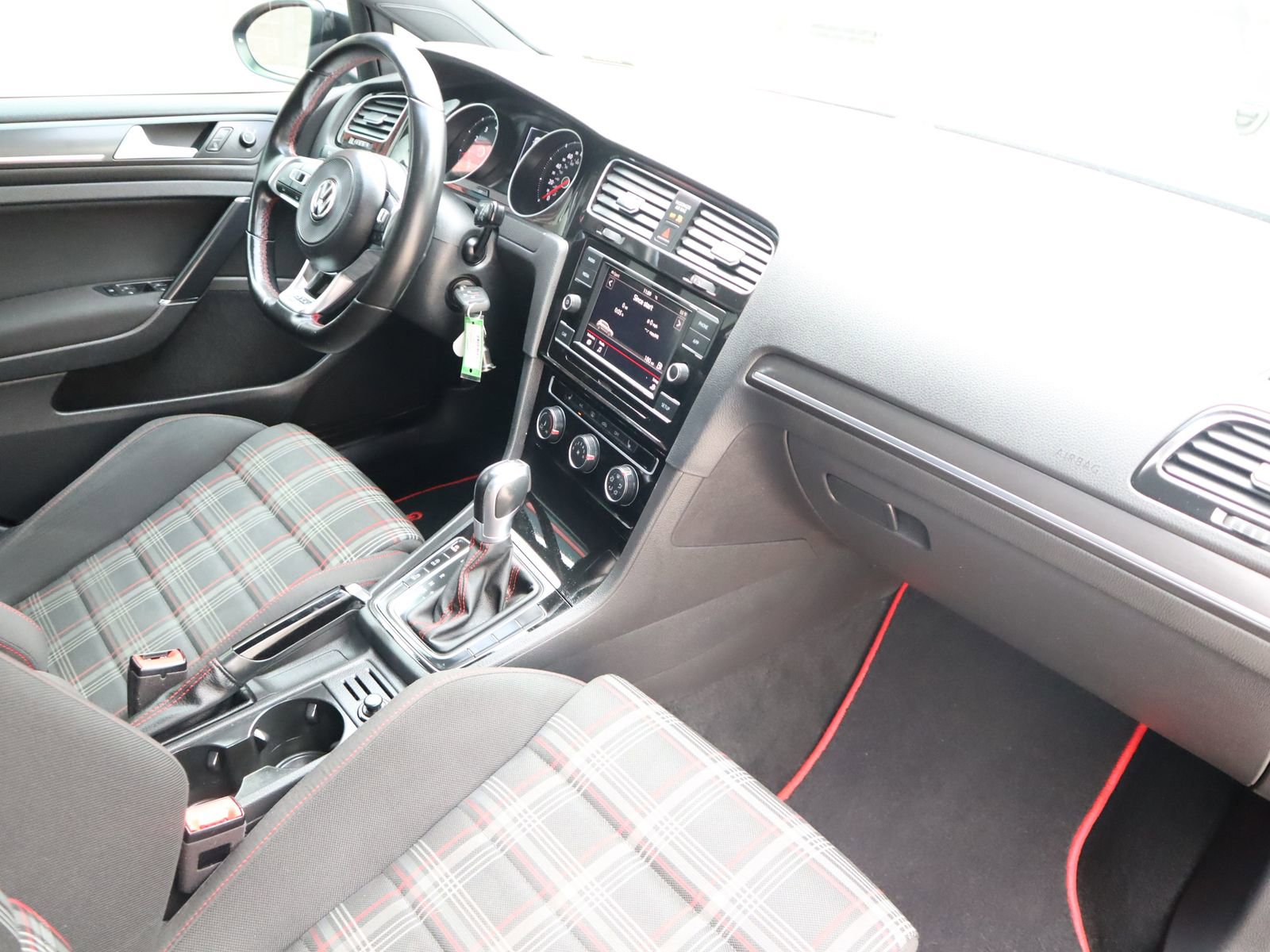 Used 2018 Volkswagen GTI S image 51