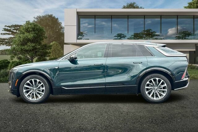 Certified 2024 Cadillac Lyriq Sport w/ LPO, Floor Liner Package AWD/4WD image 7