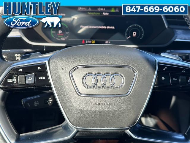 Used 2019 Audi e-tron Prestige w/ Prestige Package image 36