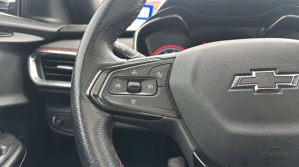 Used 2021 Chevrolet TrailBlazer RS w/ Sun and Liftgate Package image 24