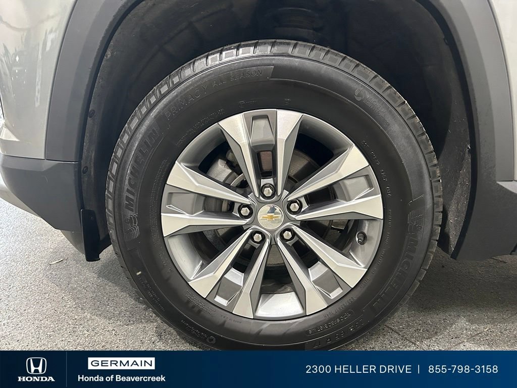 Used 2025 Chevrolet Equinox LT AWD/4WD image 13