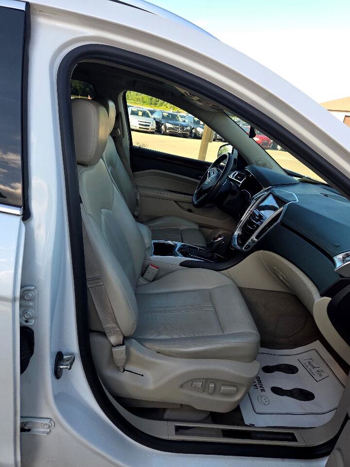 Used 2013 Cadillac SRX Luxury image 15