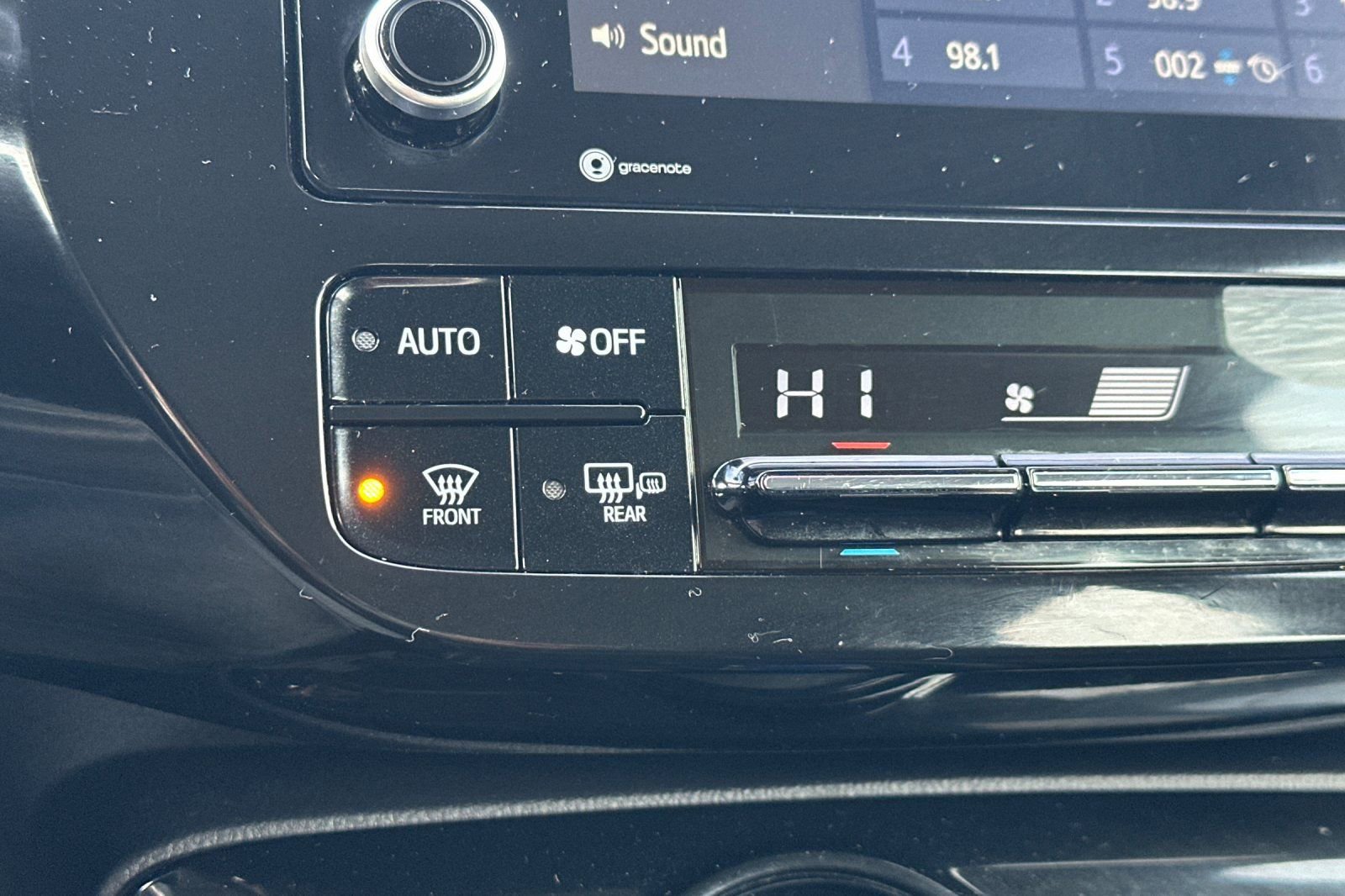 Certified 2022 Toyota Prius LE image 30