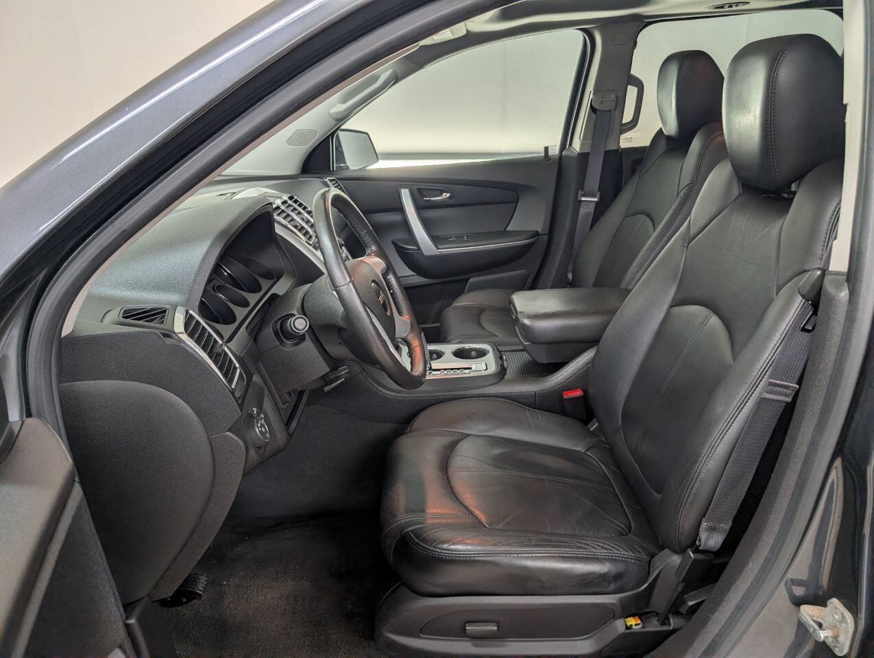 Used 2011 GMC Acadia SLT AWD/4WD image 7
