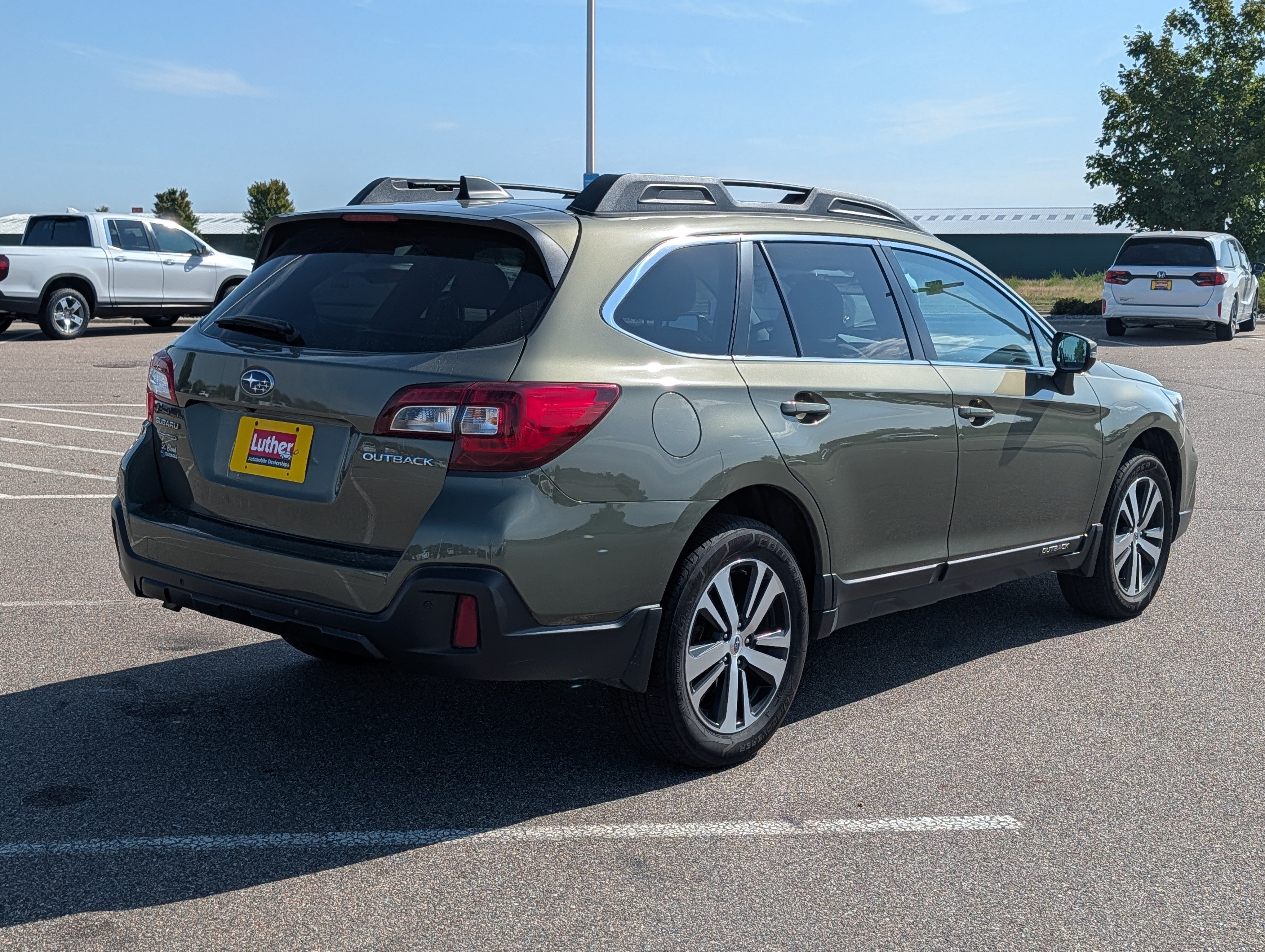 Used 2019 Subaru Outback 2.5i Limited AWD/4WD image 4