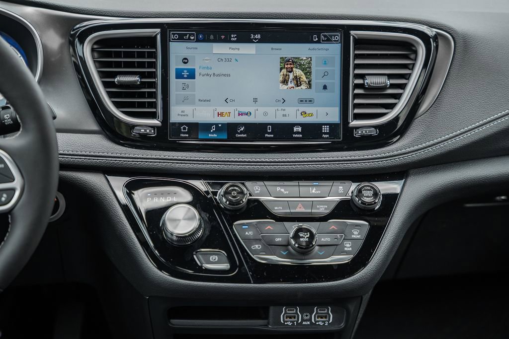 New 2025 Chrysler Pacifica Select image 18