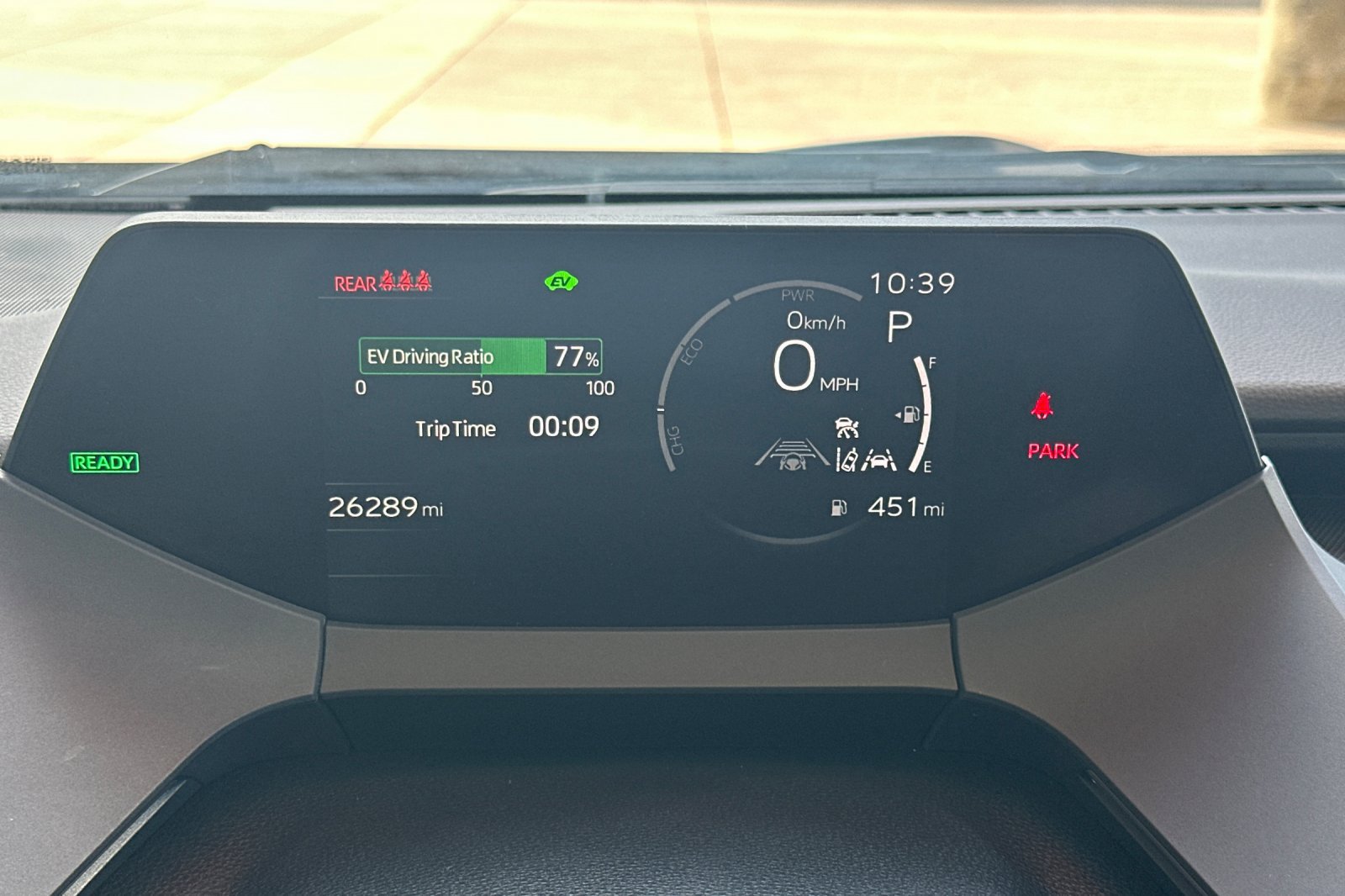 Used 2025 Toyota Prius LE FWD image 28