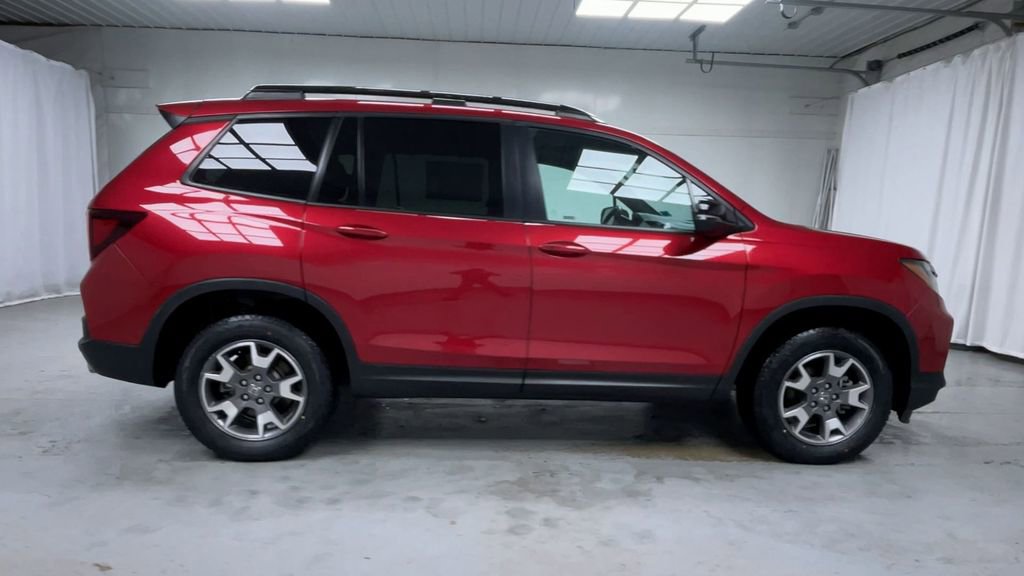 Used 2023 Honda Passport TrailSport image 9