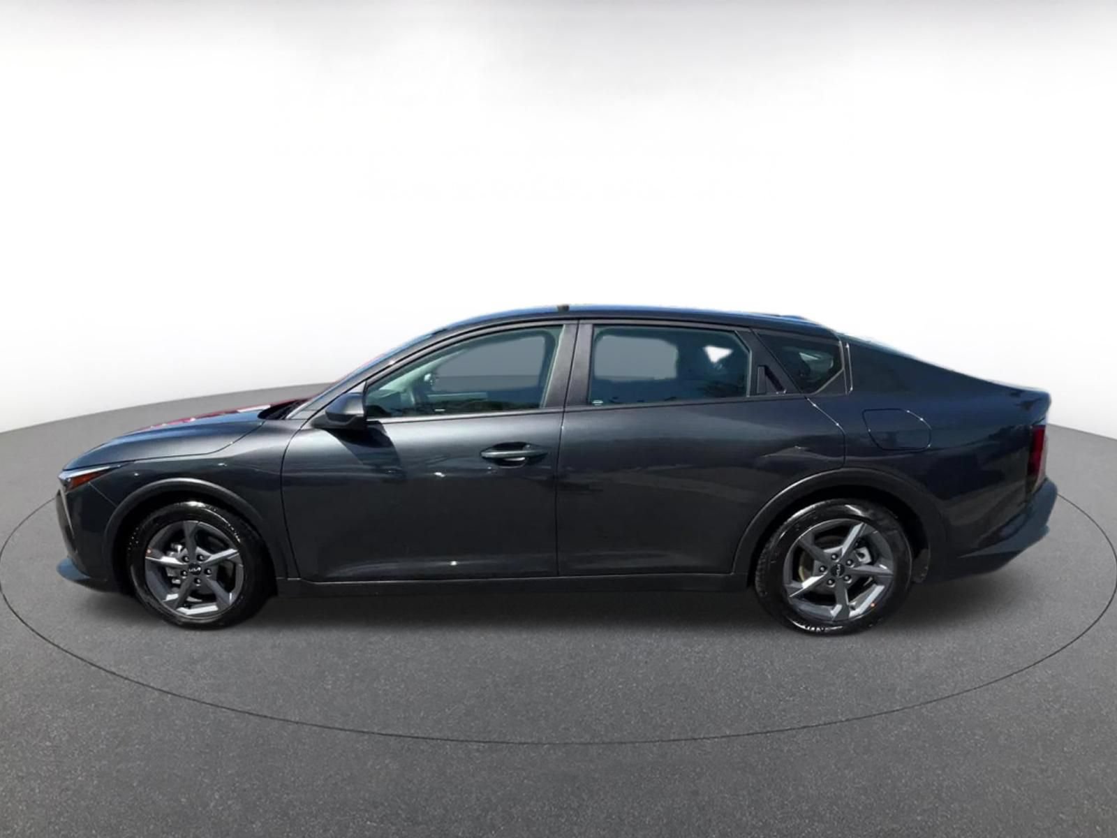 Used 2025 Kia K4 FWD image 9