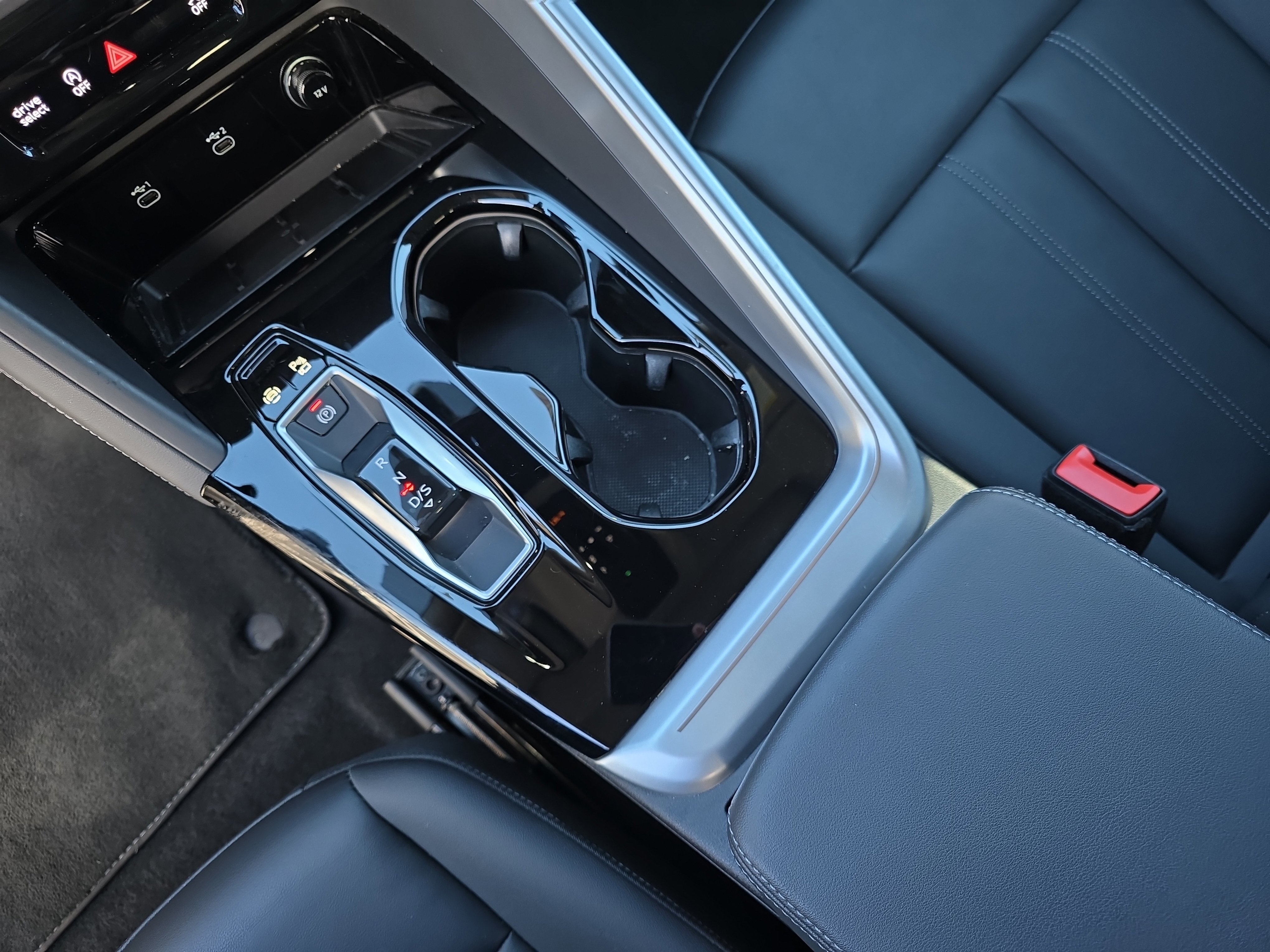 Certified 2025 Audi Q5 Premium Plus w/ Premium Plus image 25